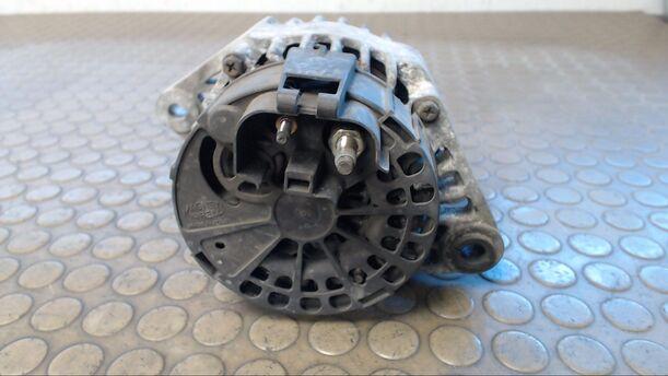 Foto: LICHTMASCHINE eines Fiat Punto 1.9 JTD 9U71Y2