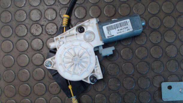 Foto: FENSTERHEBER ELEKTR VORN RECHTS  (4/5-TÜRER) eines Peugeot 307 75