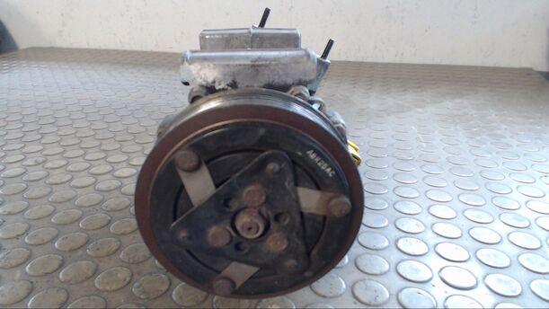 Foto: KOMPRESSOR KLIMAANLAGE eines Peugeot 307 75