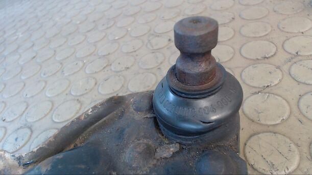Foto: QUERLENKER VORN LINKS eines VW Caddy Pickup 9U71Y2
