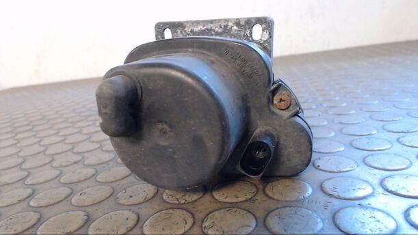 Foto: NEBELSCHEINWERFER LINKS eines Audi A6 2.4