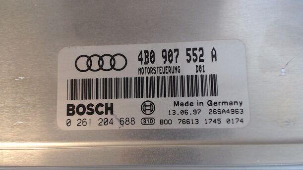 Foto: STEUERGERÄT EINSPRITZUNG eines Audi A6 2.4