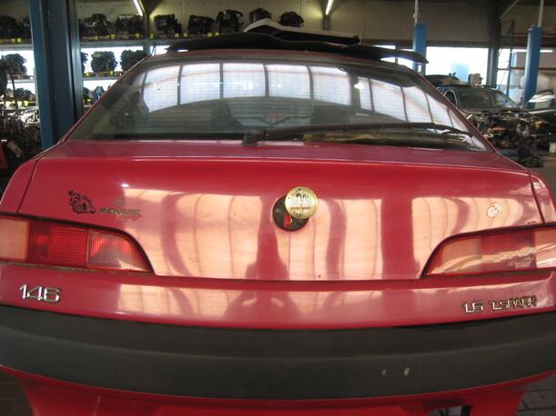 Foto: HECKKLAPPE / HECKDECKEL eines Alfa Romeo 146 1.6 Twin Spark