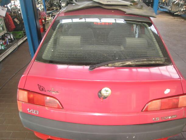Foto: HECKKLAPPE / HECKDECKEL eines Alfa Romeo 146 1.6 Twin Spark