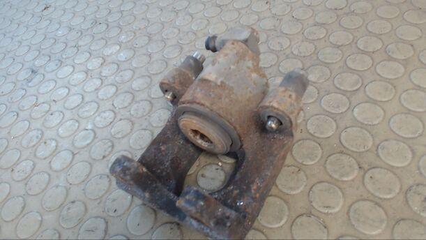 Foto: BREMSSATTEL HINTEN LINKS eines Chrysler Voyager 2.4