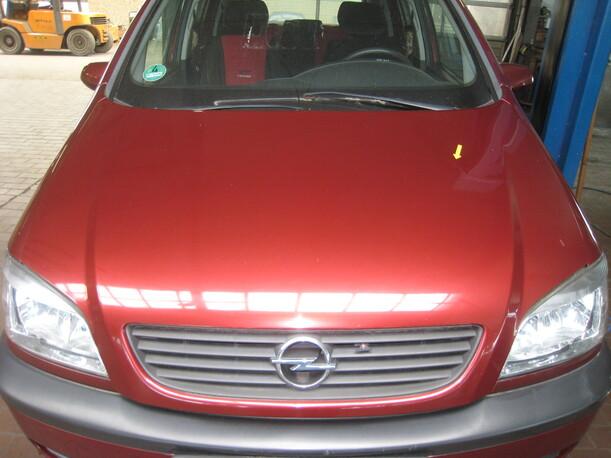 Foto: MOTORHAUBE (OHNE GRILL) eines Opel Zafira 1.6