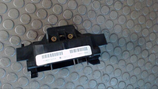 Foto: MODUL KOMBISCHALTER / LENKSÄULE eines Volvo V50 1.8