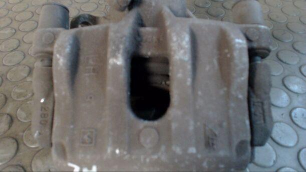 Foto: BREMSSATTEL HINTEN LINKS eines Volvo V50 1.8