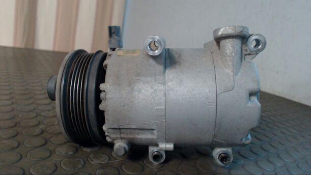 Foto: KOMPRESSOR KLIMAANLAGE eines Volvo V50 1.8