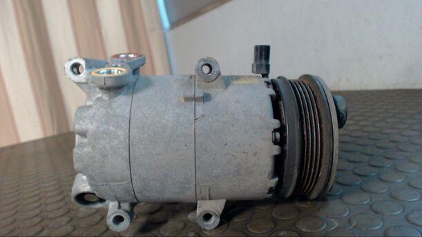 Foto: KOMPRESSOR KLIMAANLAGE eines Volvo V50 1.8