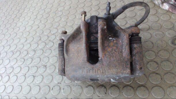 Foto: BREMSSATTEL VORN RECHTS eines Mercedes-Benz 200