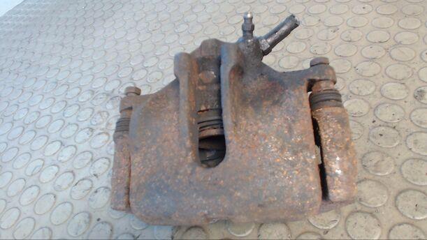 Foto: BREMSSATTEL VORN RECHTS eines Mercedes-Benz 200 D
