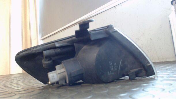 Foto: BLINKER VORN LINKS eines Mazda 626 1.9