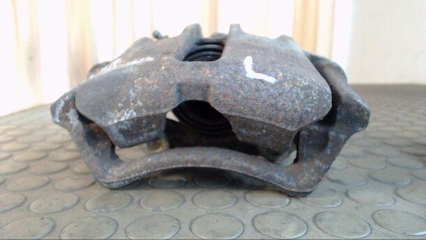Foto: BREMSSATTEL VORN LINKS eines Audi 80
