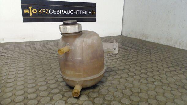 Foto: AUSGLEICHSBEHÄLTER eines Renault Clio 1.2