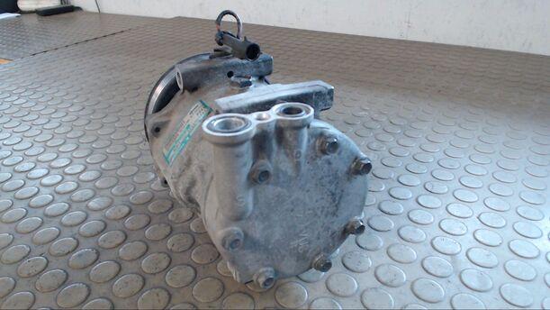Foto: KOMPRESSOR KLIMAANLAGE eines Alfa Romeo 147 1.9 JTD