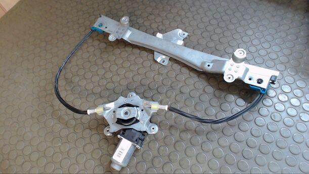 Foto: FENSTERHEBER ELEKTRISCH VORN LINKS eines Renault Twingo 1.5 dCi