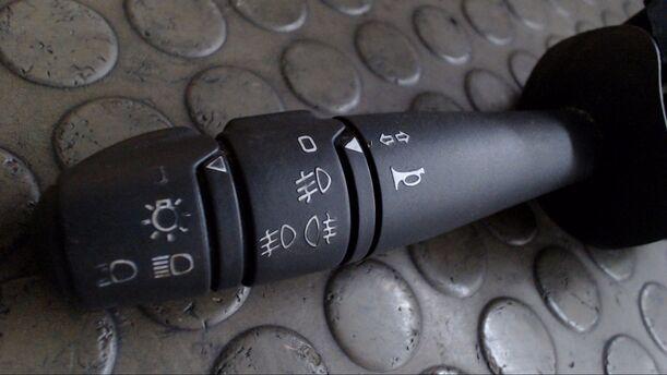 Foto: BLINKSCHALTER/KOMBISCHALTER eines Renault Twingo 1.5 dCi