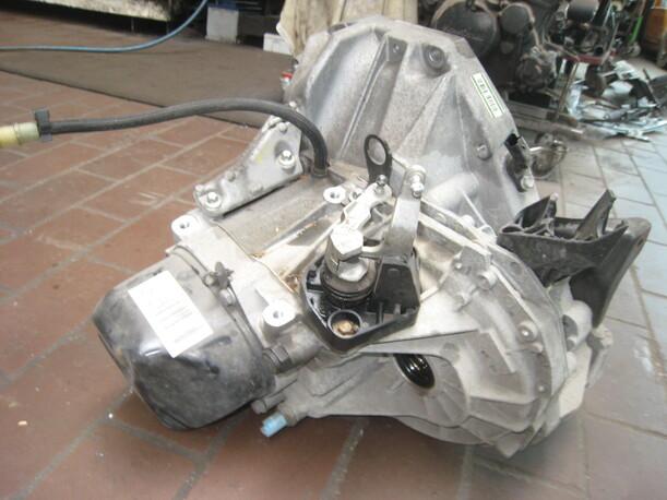 Foto: SCHALTGETRIEBE 5-GANG JH3166 eines Renault Twingo 1.5 dCi