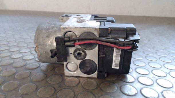 Foto: HAUPTBREMSAGGREGAT ABS eines Honda Civic 1.7 CTDI CLX