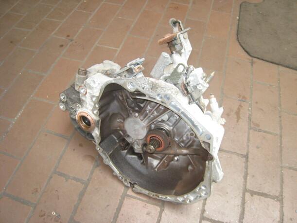 Foto: SCHALTGETRIEBE 5-GANG 61MD4 eines Honda Civic 1.7 CTDI CLX