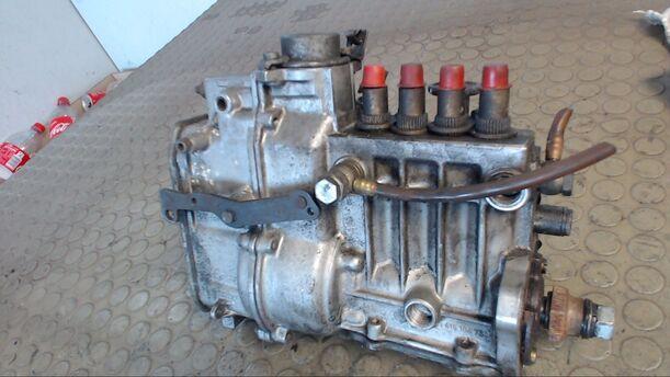 Foto: DIESELEINSPRITZPUMPE eines MERCEDES-BENZ 200D
