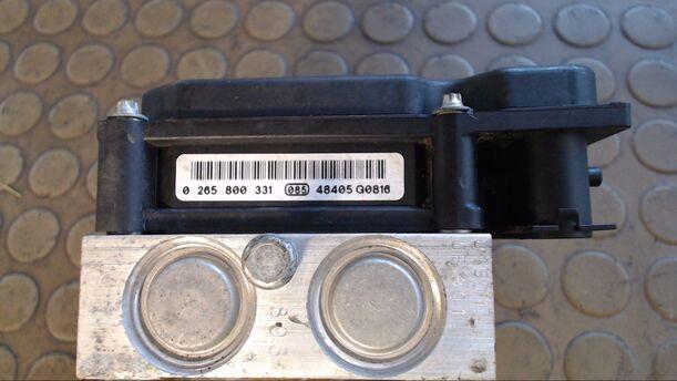 Foto: HAUPTBREMSAGGREGAT ABS eines Nissan Almera Tino