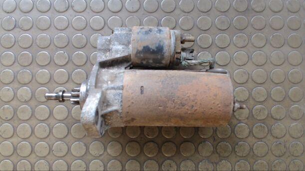 Foto: ANLASSER / STARTER eines VW Golf 1.9 D Top