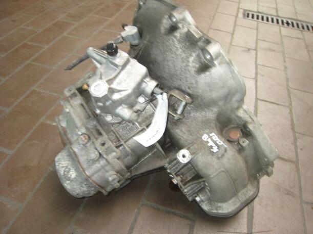 Foto: SCHALTGETRIEBE 5-GANG  (70000km) eines Opel Vectra 1.6 Signo
