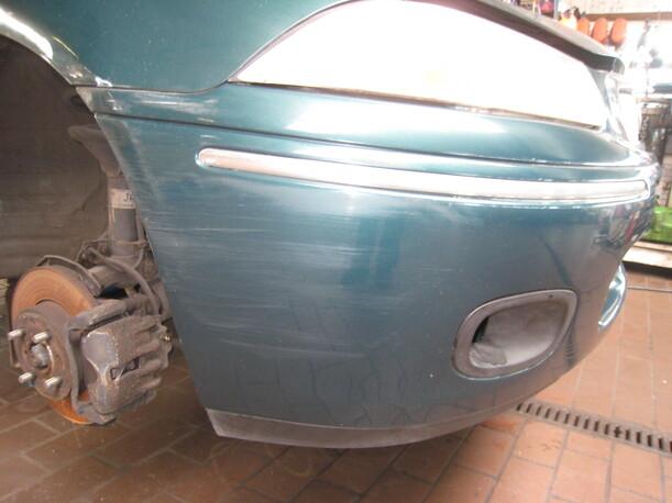 Foto: STOßFÄNGER / STOßSTANGE VORNE eines Rover 214 Signo