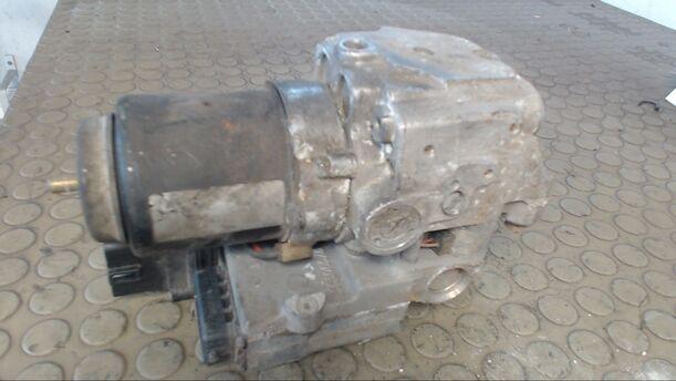 Foto: HAUPTBREMSAGGREGAT ABS eines Ford Mondeo CLX
