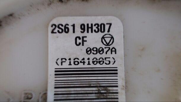 Foto: KRAFTSTOFFPUMPE eines Ford Fiesta 1.3 CLX