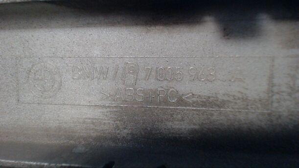 Foto: STOSSLEISTE VORN LINKS eines BMW 525i CLX
