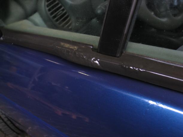 Foto: TÜR VORNE LINKS eines Renault Megane Cabriolet 1.6 CLX