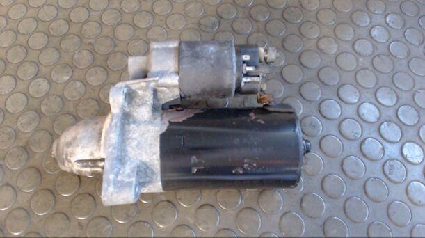 Foto: ANLASSER / STARTER BOSCH eines BMW 316i GLX