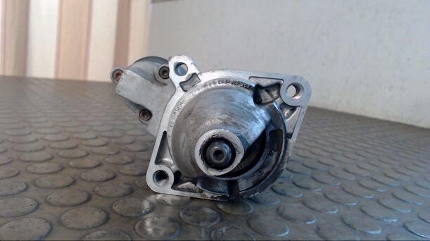 Foto: ANLASSER / STARTER BOSCH eines BMW 316i GLX