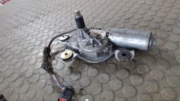 Foto: SCHEIBENWISCHERMOTOR HINTEN eines Ford Mondeo 16V Ghia