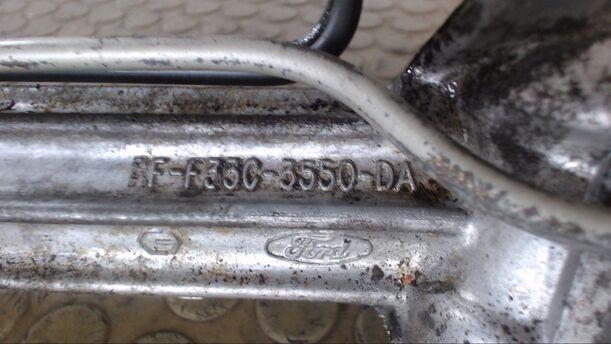 Foto: SERVOLENKUNG eines Ford Mondeo Turnier CLX