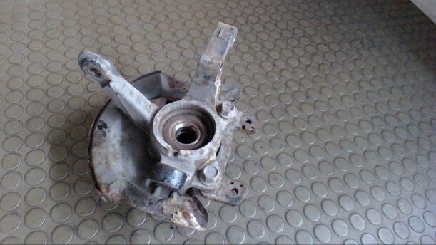 Foto: ACHSSCHENKEL VORN LINKS eines Daihatsu Cuore 1.0 GL