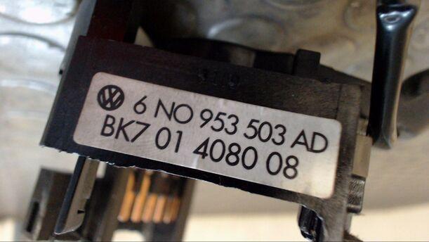Foto: SCHEIBENWISCHERSCHALTER eines VW Lupo 1.0 TG 44 (TG)