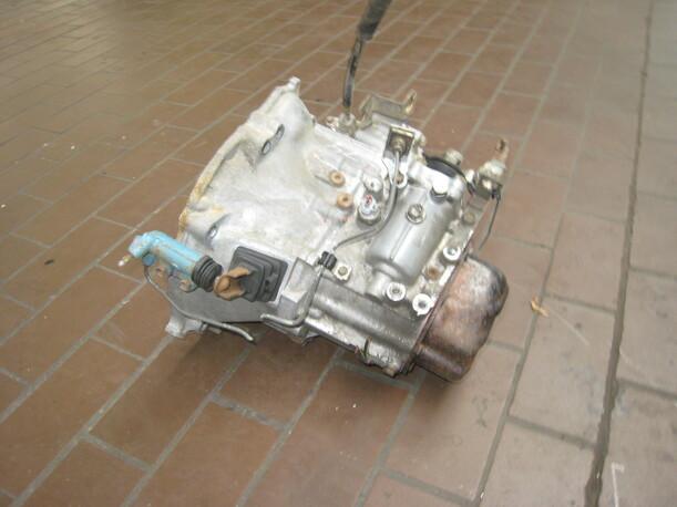 Foto: SCHALTGETRIEBE 5-GANG eines Toyota Corolla 1.3 SR