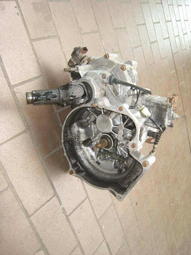 Foto: SCHALTGETRIEBE 4-GANG eines Suzuki Swift 1.0 GA
