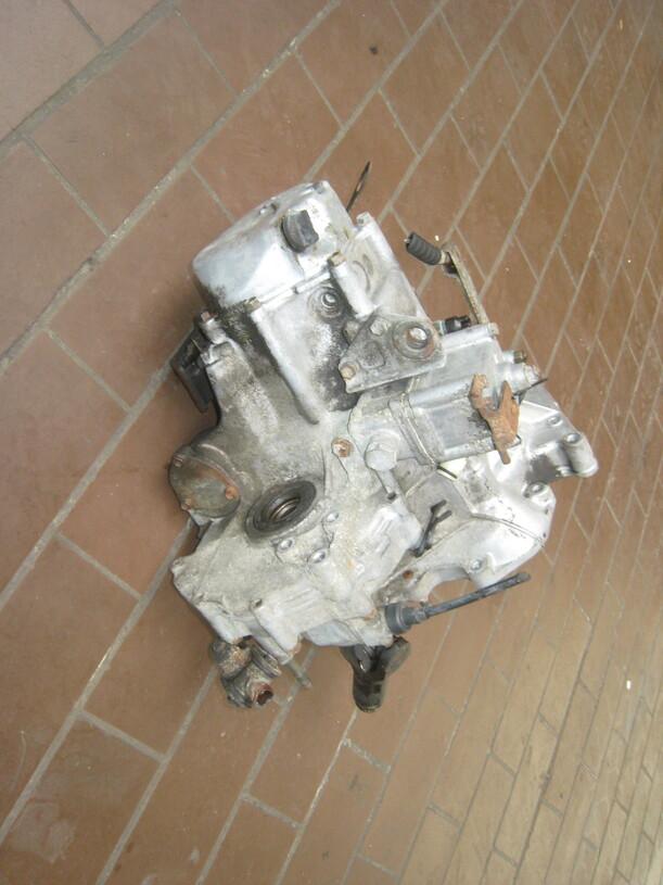 Foto: SCHALTGETRIEBE 4-GANG eines Suzuki Swift 1.0 GA