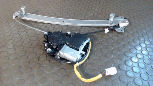 Foto: FENSTERHEBER ELEKTRISCH VORN LINKS eines Mitsubishi Galant 2500 V6-24