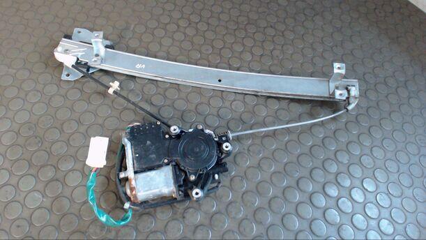 Foto: FENSTERHEBER ELEKTRISCH VORN RECHTS eines Mitsubishi Galant 2500 V6-24
