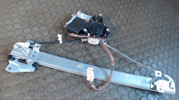 Foto: FENSTERHEBER ELEKTRISCH HINTEN LINKS eines Mitsubishi Galant 2500 V6-24