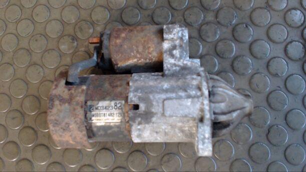 Foto: ANLASSER / STARTER eines Mitsubishi Galant 2500 V6-24