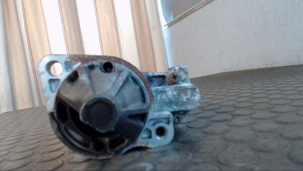 Foto: ANLASSER / STARTER eines Mitsubishi Galant 2500 V6-24