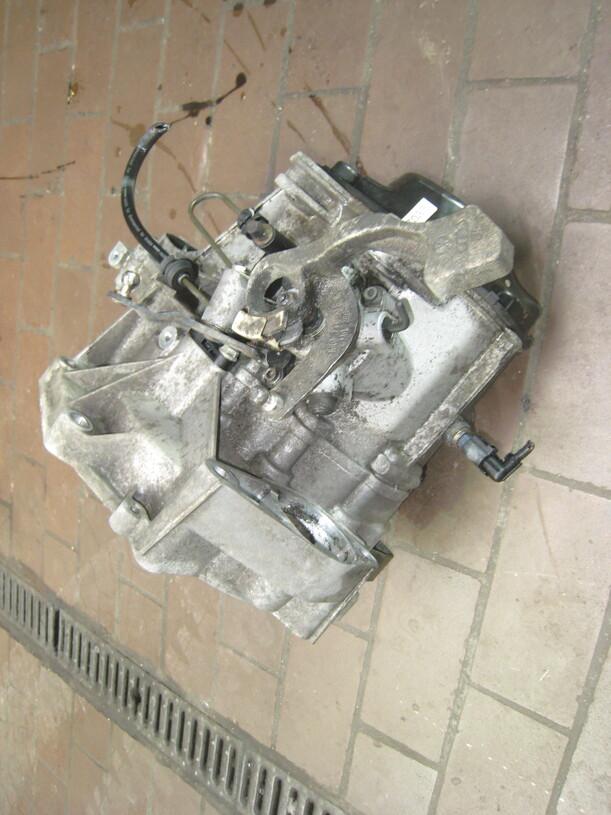 Foto: SCHALTGETRIEBE 5-GANG FQE eines VW Polo 1.2