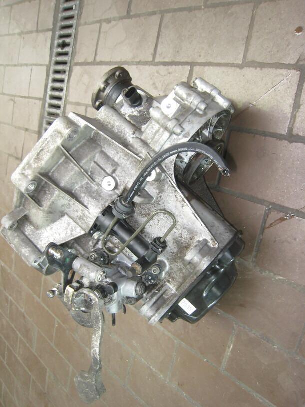 Foto: SCHALTGETRIEBE 5-GANG FQE eines VW Polo 1.2